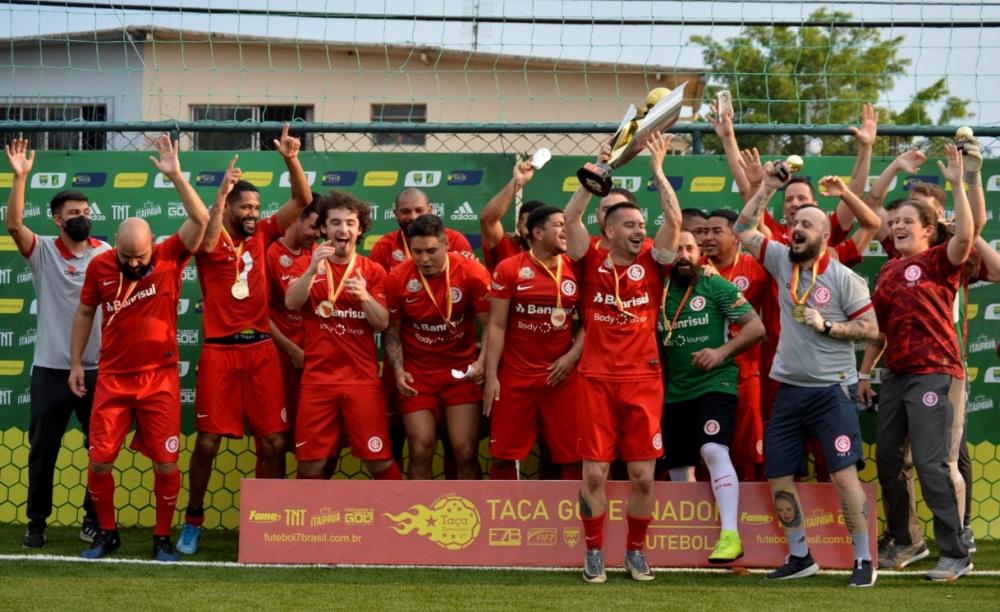 Tras duelo equilibrado y emoción en la tanda de penaltis, Internacional gana la Copa del Gobernador ante Atlético Sarandí